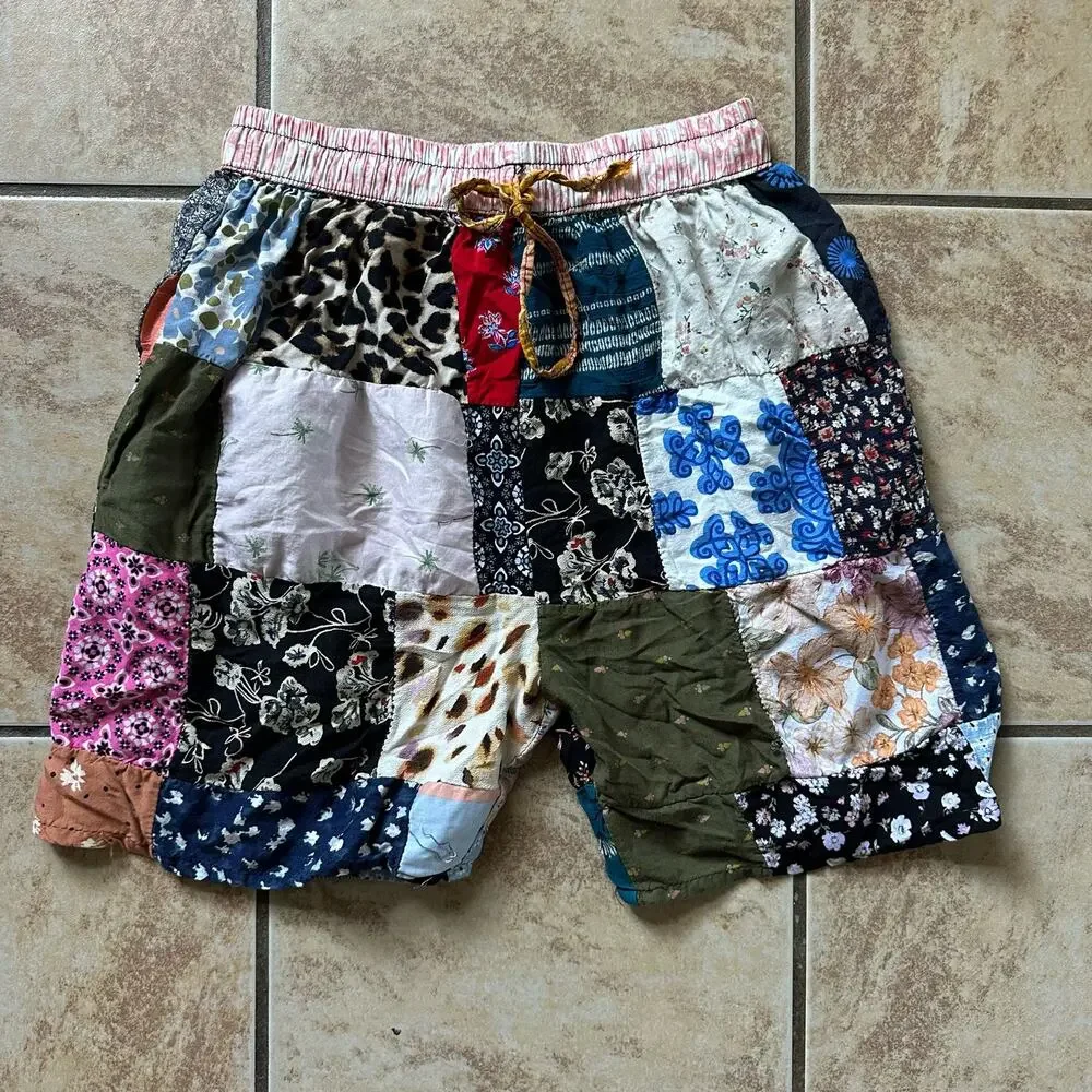 Made In India Patchwork Elastic Waist Shorts Boho Artsy Colorful‎ Pockets Rayon